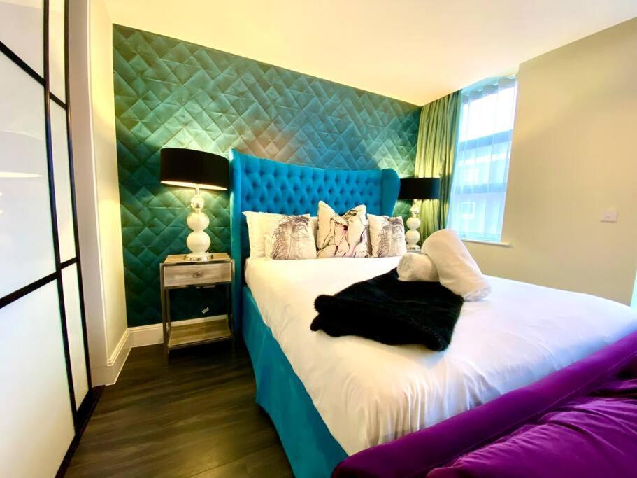 Stunning Apartment Suite - Free Parking & Wifi! Poole Zewnętrze zdjęcie