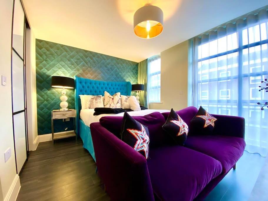 Stunning Apartment Suite - Free Parking & Wifi! Poole Zewnętrze zdjęcie